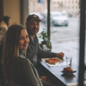 Meet your Posher, Elise